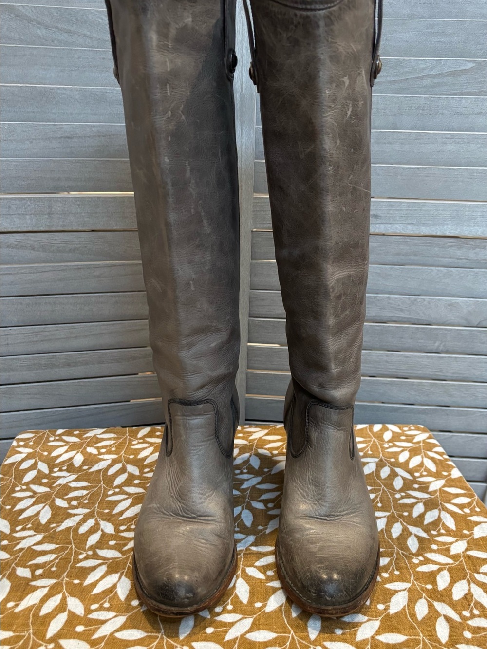 Frye Shirley Pull-on Boots in "Ice" Grey distressed leather, size 8